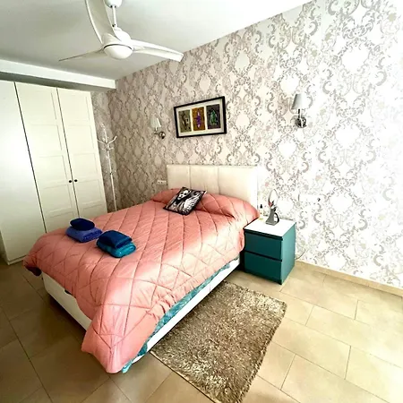 Modern Flat In Apartment
