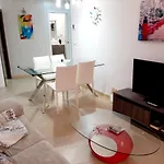 Modern Flat In アパート *