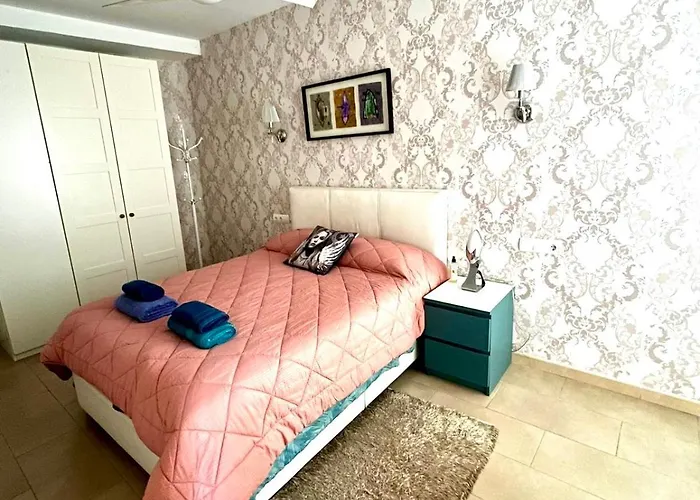 Modern Flat In Apartamento